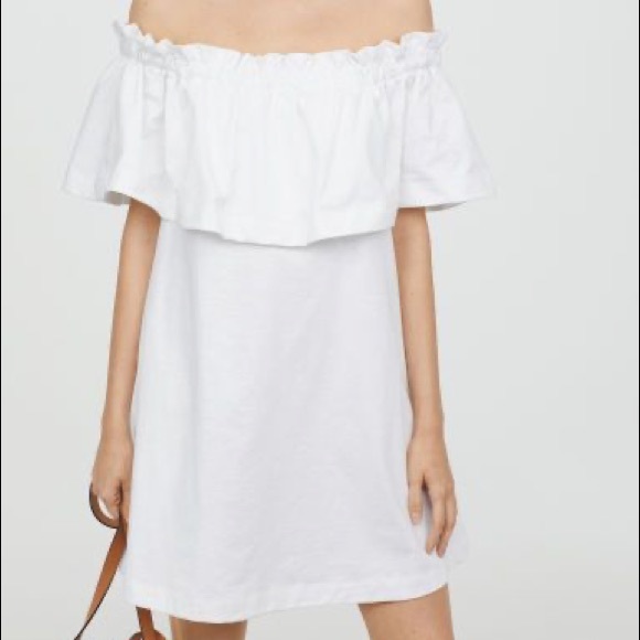 H&M Dresses & Skirts - White off the shoulder dress